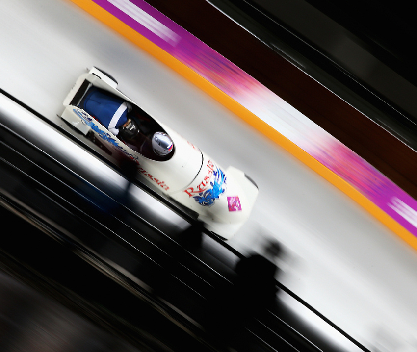 Золото канадских бобслеисток в двойках