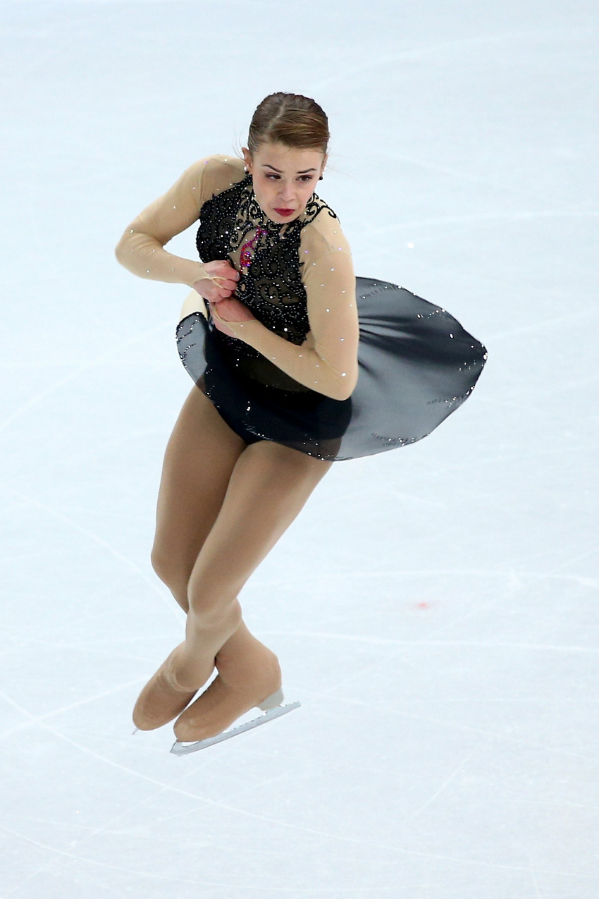 Второе место Сотниковой, падение Липницкой. Короткая программа