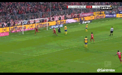 Арьен Роббен едва не получил травму