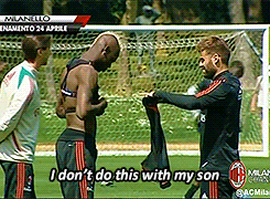 «Да я даже сыну не помогаю делать это!»