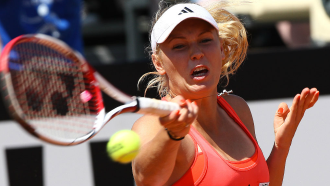 Каролин Возняцки