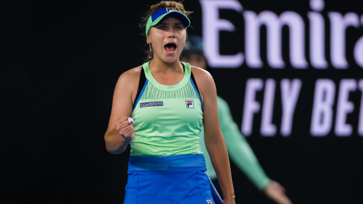 София Кенин