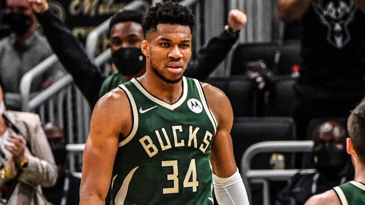 Яннис Адетокунбо