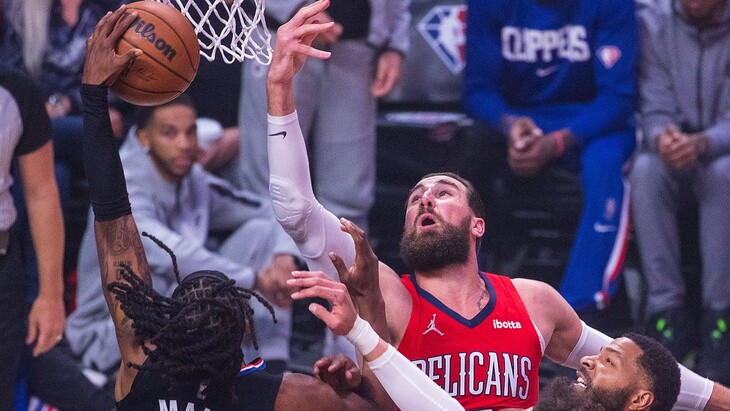 «Финикс» — «Нью-Орлеан»