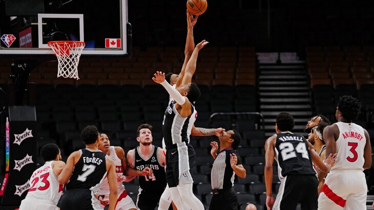 «Сан-Антонио Спёрс» — «Торонто Рэпторс»