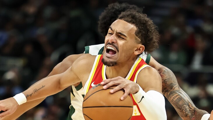 Трей Янг с мячом