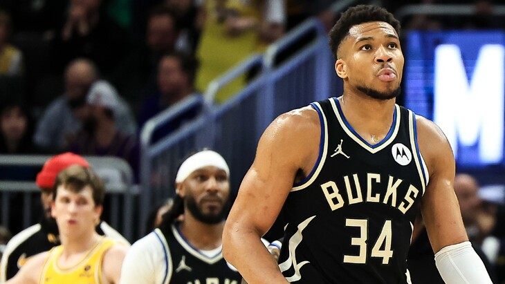 «Милуоки» — «Лос-Анджелес Лейкерс»