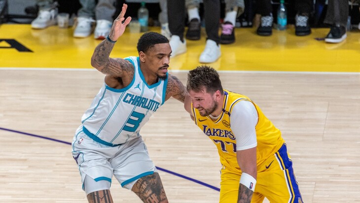 «Шарлотт» — «Лос-Анджелес Лейкерс»
