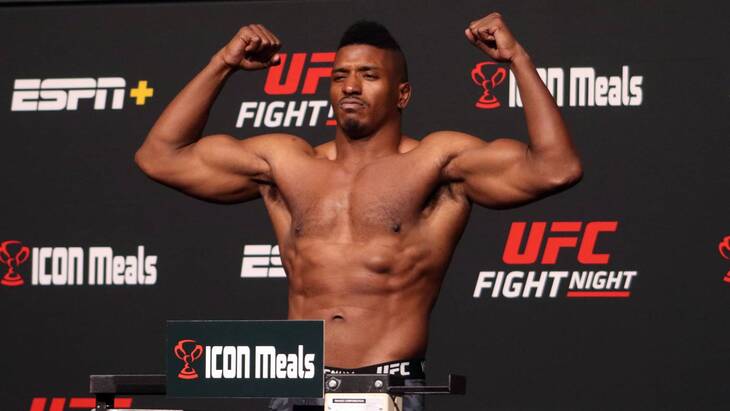 Алонзо Менифилд