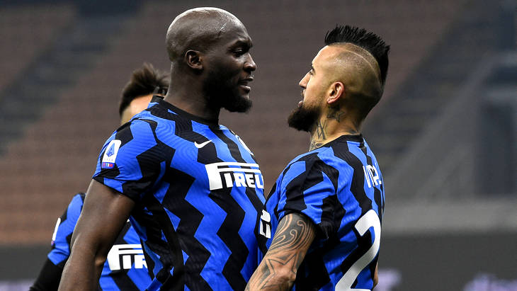 Ромелу Лукаку и Артуро Видаль