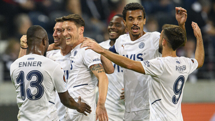 «Фенербахче»