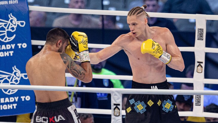 Даниэль Лапин (справа)