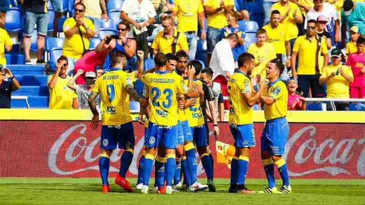 «Лас-Пальмас» далеко оторвался от зоны вылета