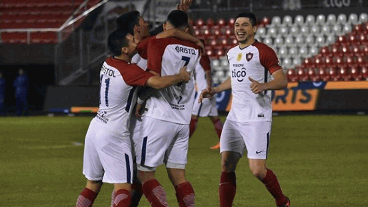 Футболисты «Серро Портеньо»