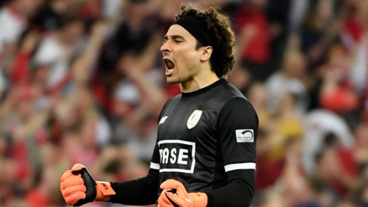 Гильермо Очоа — голкипер «Стандарда»