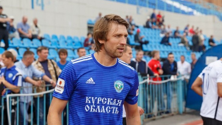 Футболист «