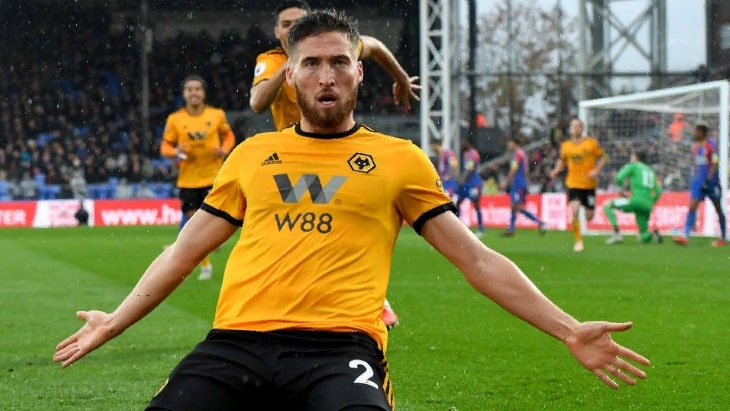 Мэтт Доэрти празднует забитый мяч