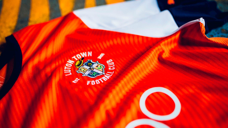 Футболка «Лутона»