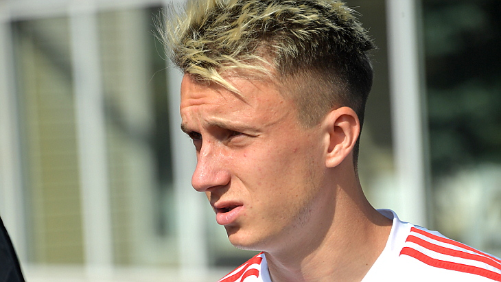 Александр Головин