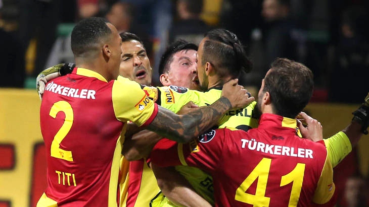 Игроки «Гезтепе»