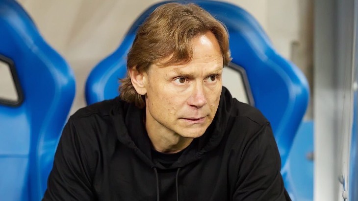 Валерий Карпин