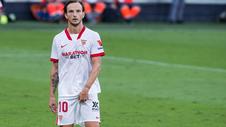 «Севилья» выиграла в первом туре