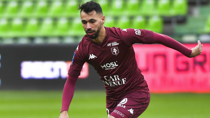 Фарид Булайя