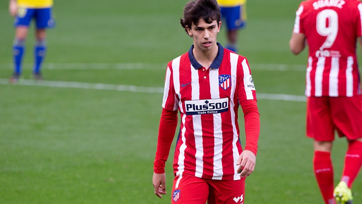 «Атлетико» уверенно лидирует в Примере