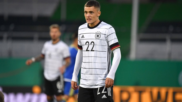 Германия сыграет против хозяев турнира