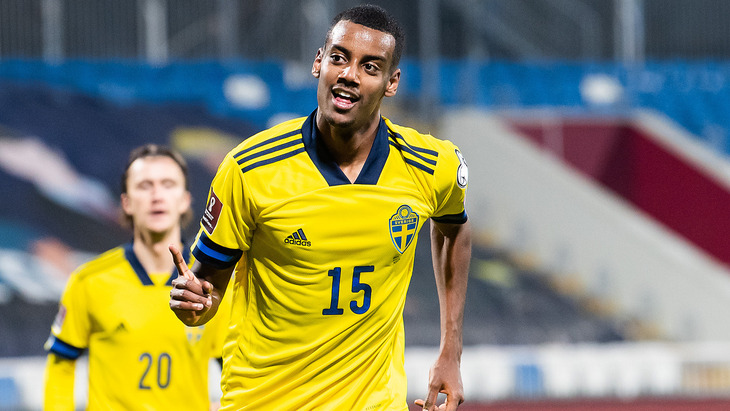 Александр Исак