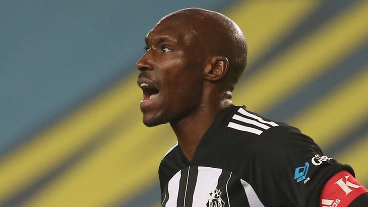 Атиба Хатчинсон