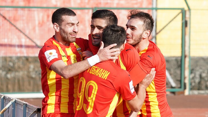 Футболисты «Алании»