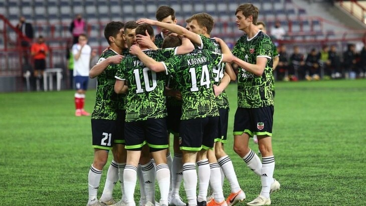 «Нефтехимик»