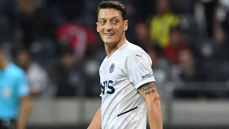 Прогноз и ставки на «Фенербахче» — «Олимпиакос» Прогноз и ставки на «Фенербахче» — «Олимпиакос»