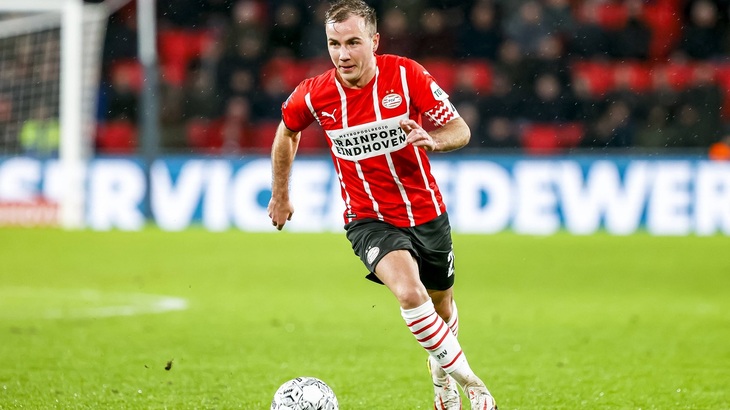 ПСВ выиграл первый матч дома 1:0