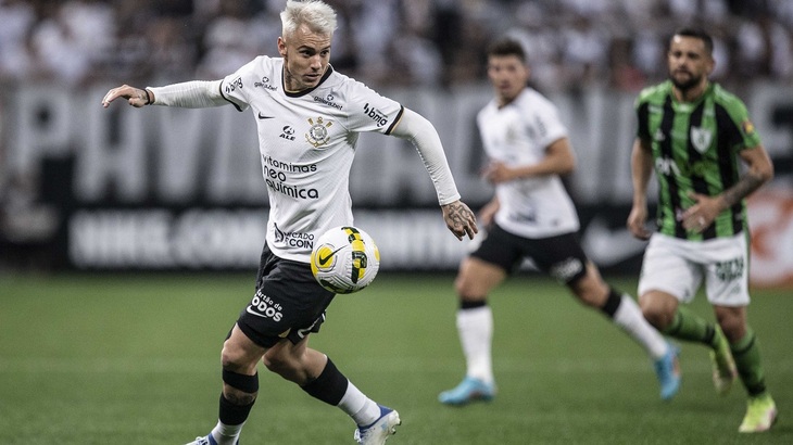 «Коринтианс» идет на третьем месте