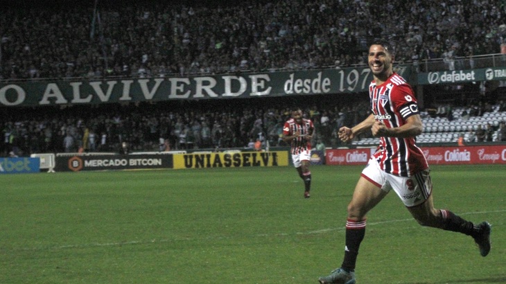 «Сан-Паулу» идет в топ-3 бразильской Серии А