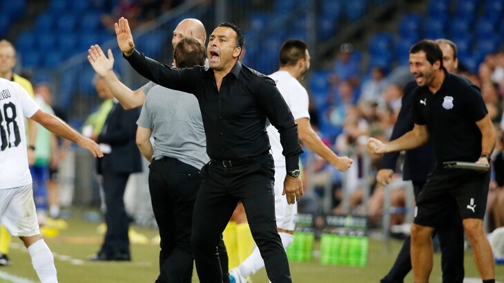 Софронис Августи, главный тренер команды АПОЭЛ