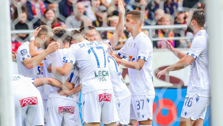 Фрагмент матча «Погонь» — «Лех»