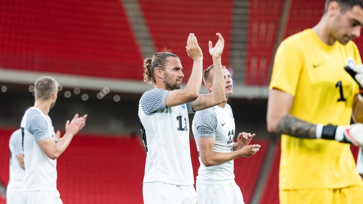 Эстония лидирует в группе