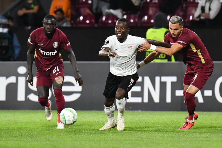 Фрагмент матча «Клуж» — «Сивасспор». Лига конференций