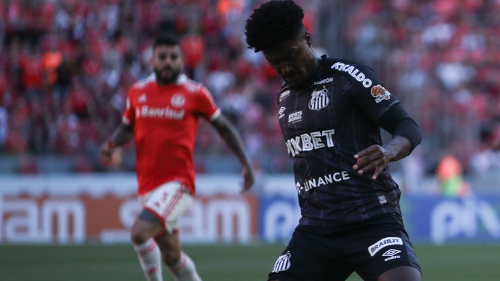 «Сантос» идет на 14 месте