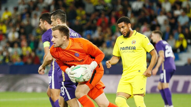 Фрагмент матча «Вильярреал» — «Аустрия». Лига конференций