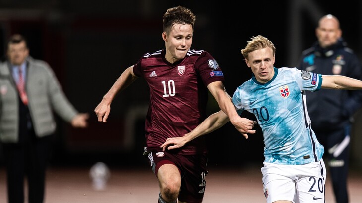 Янис Икауниекс