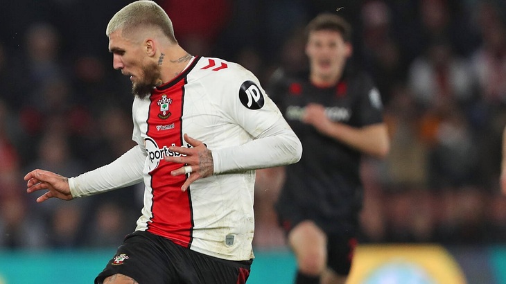 «Саутгемптон» замыкает таблицу