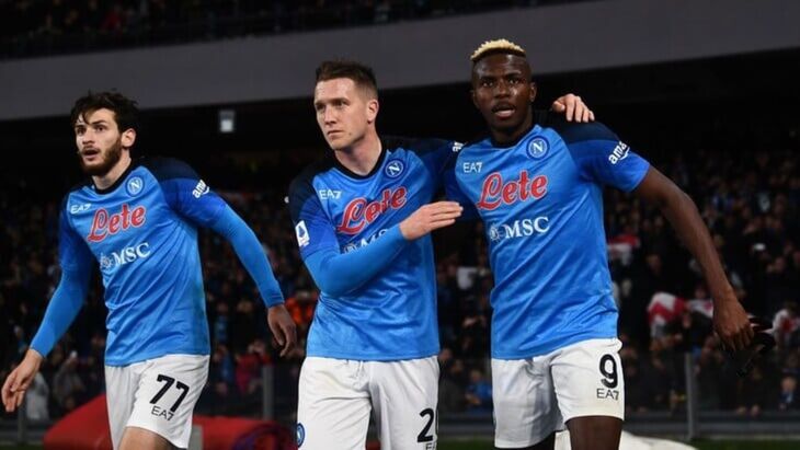 «Наполи» выиграл первый матч 2:0