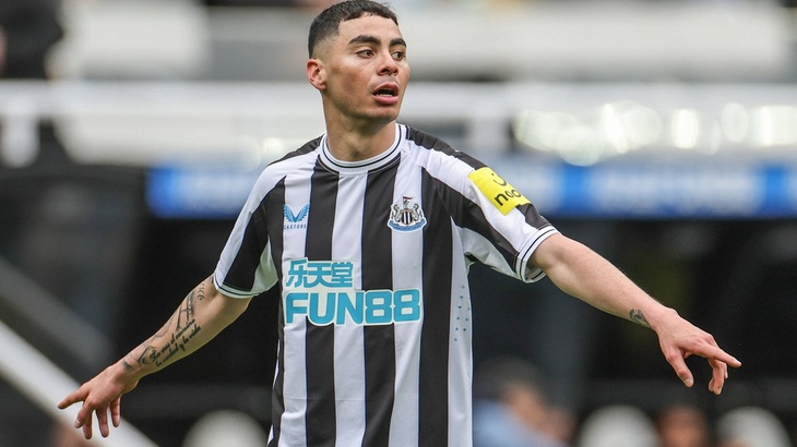 «Ньюкасл» идет на 3-м месте