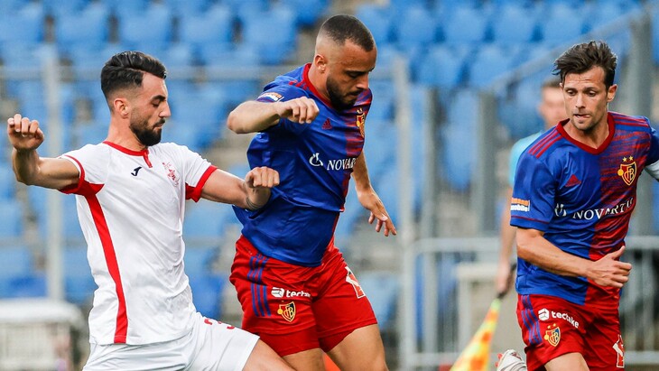 Фрагмент матча «Базель» — «Партизани». Квалификация Лиги конференций