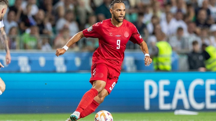 Дания — фаворит матча