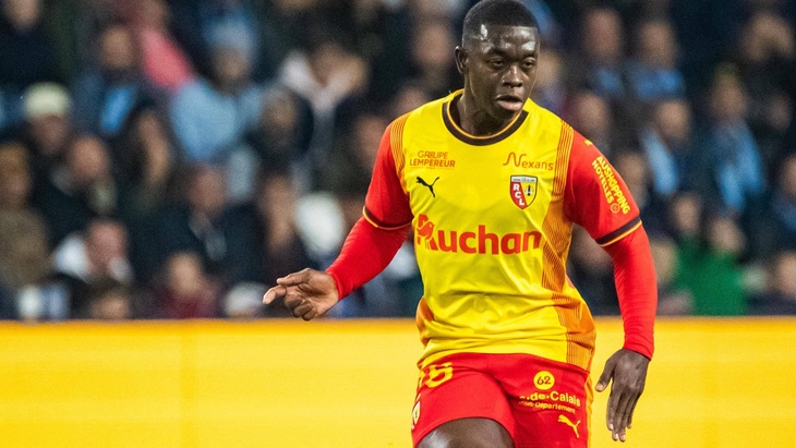 «Ланс» — фаворит матча